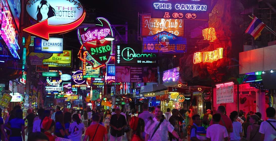 Auberge de jeunesse Cha Cha Cha à Pattaya Extérieur photo